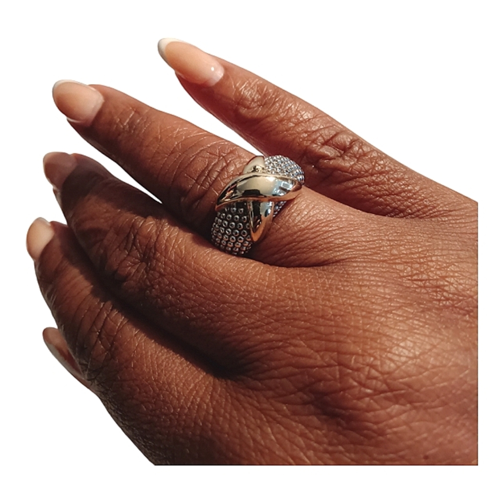 Crisscross Caviar Ring